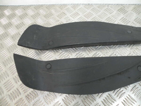 Tapis marche pied PIAGGIO MP3 YOURBAN 125 4t -2011-