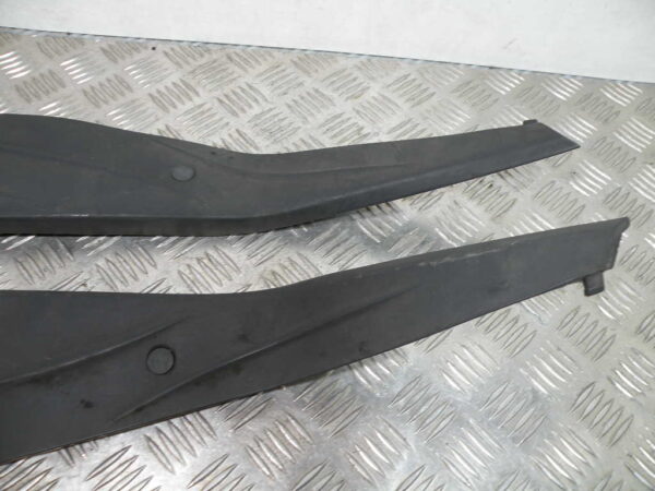 Tapis marche pied PIAGGIO MP3 YOURBAN 125 4t -2011-