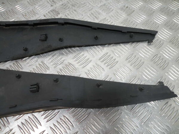 Tapis marche pied PIAGGIO MP3 YOURBAN 125 4t -2011-