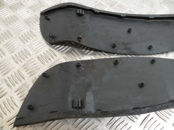 Tapis marche pied PIAGGIO MP3 YOURBAN 125 4t -2011-