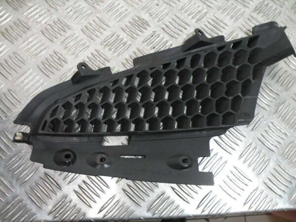 Grille de radiateur PIAGGIO MP3 YOURBAN 125 4t -2011-