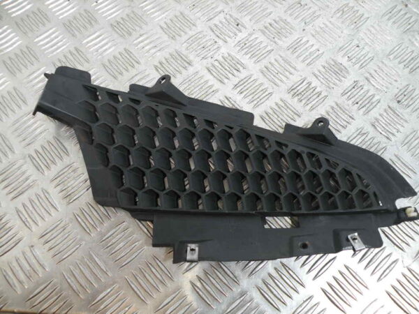 Grille de radiateur PIAGGIO MP3 YOURBAN 125 4t -2011-