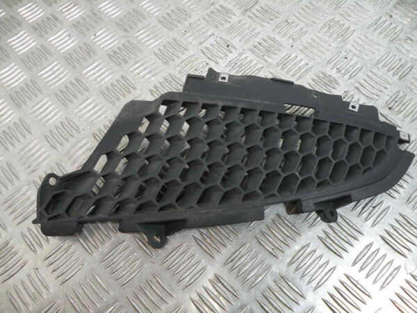 Grille de radiateur PIAGGIO MP3 YOURBAN 125 4t -2011-
