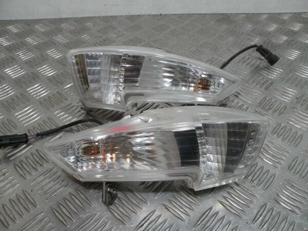 Clignotants arrière  PIAGGIO MP3 YOURBAN 125 4t -2011-