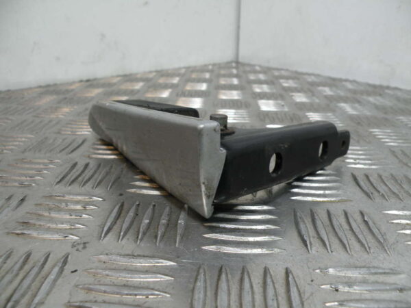 Repose pieds arrière PIAGGIO MP3 YOURBAN 125 4t -2011-