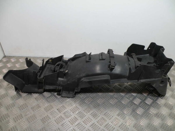 Passage de roue arrière YAMAHA XJ6 DIVERSION 600 4t -1998-