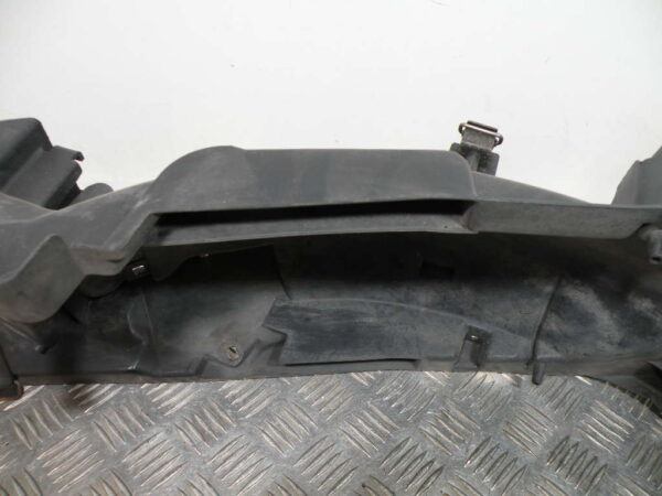 Passage de roue arrière YAMAHA XJ6 DIVERSION 600 4t -1998-