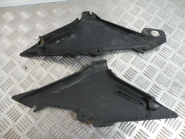 Caches latéraux gauche et droit YAMAHA XJ6 DIVERSION 600 4t -1998-