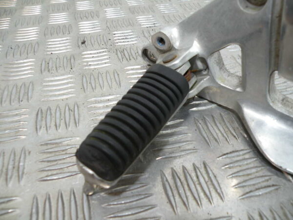 Platine repose-pied gauche YAMAHA XJ6 DIVERSION 600 4t -1998-