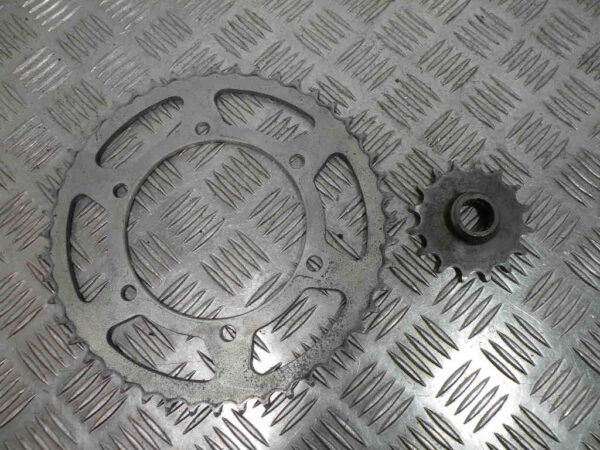 Couronne de transmission YAMAHA XJ6 DIVERSION 600 4t -1998-