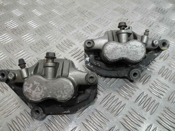 Étriers de frein avant YAMAHA XJ6 DIVERSION 600 4t -1998-