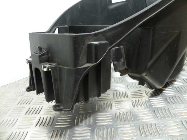 Coffre sous selle BEVERLY 350 4t -2013-