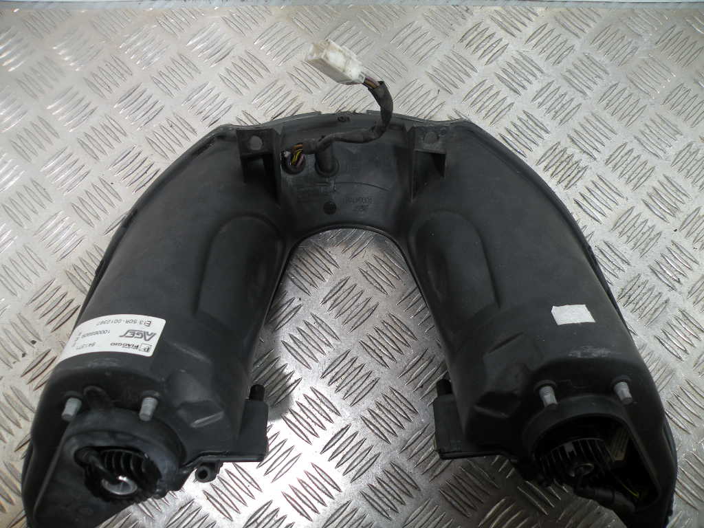 Optique / Phare avant PIAGGIO MP3 400 4t -2010-
