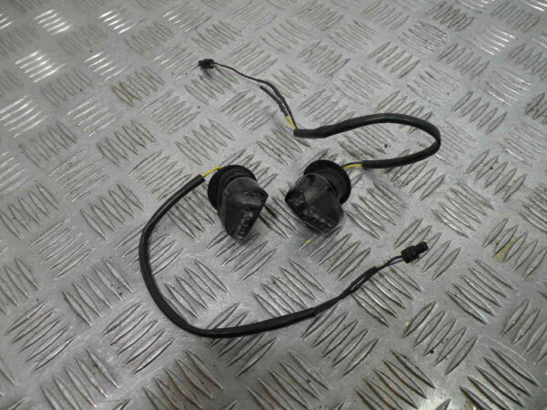 Clignotant avant PIAGGIO MP3 400 4t -2010-