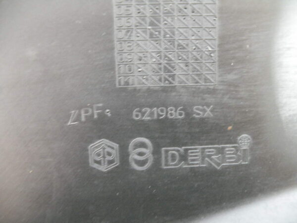 Coque arrière gauche PIAGGIO FLY 50 2t -2012-