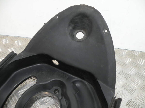 Passage de roue avant GILERA STALKER 50 2t -2010-