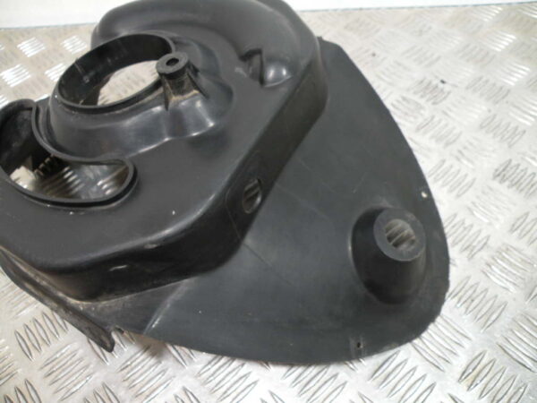 Passage de roue avant GILERA STALKER 50 2t -2010-