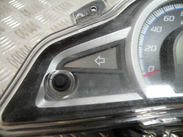Compteur (37 221 km) HONDA PCX 125 4T -2016-