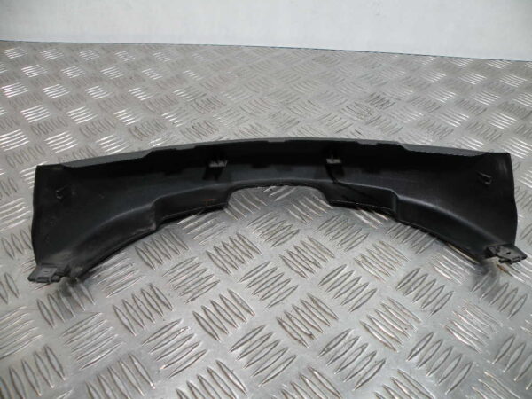 Carénage de jonction arrière YAMAHA MAJESTY 400 4t -2009-