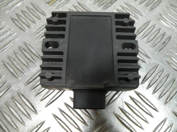 Régulateur de tension YAMAHA MAJESTY 400 4t -2009-