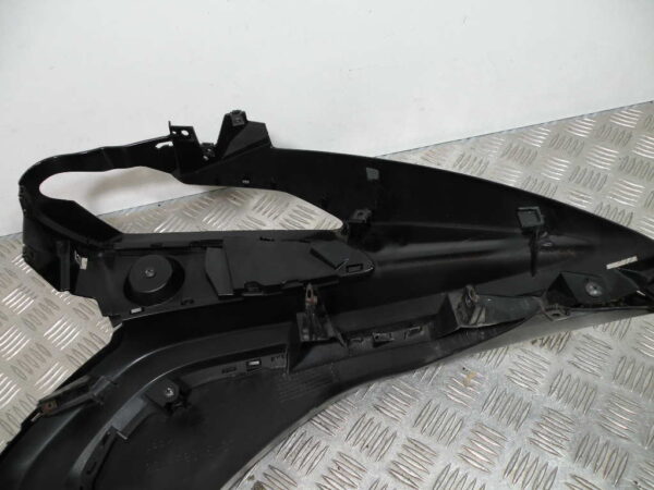 Carénage flanc avant gauche YAMAHA TRICITY 125 4t -2016-