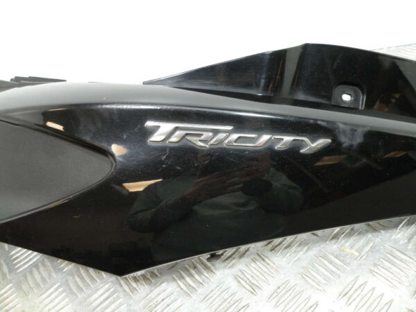 Carénage coque arrière gauche YAMAHA TRICITY 125 4t -2016-