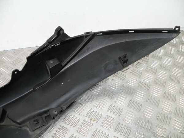 Carénage coque arrière gauche YAMAHA TRICITY 125 4t -2016-