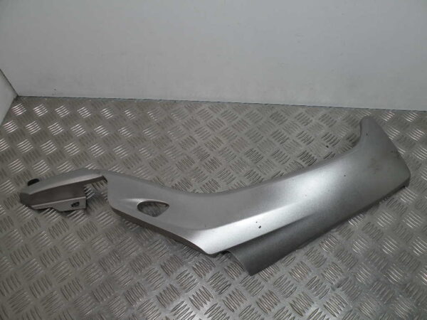 Sabot bas de caisse droit YAMAHA TRICITY 125 4t -2016-