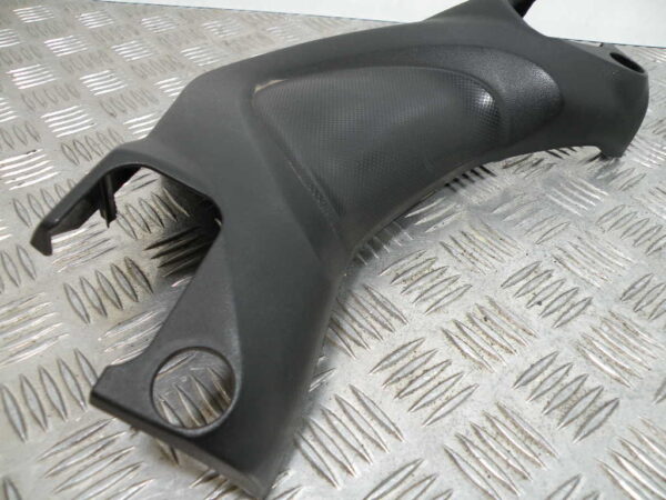 Entourage guidon supérieur YAMAHA TRICITY 125 4t -2016-