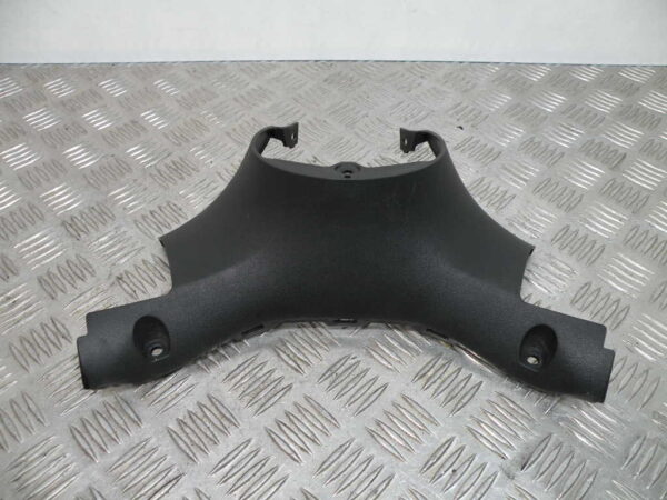 Entourage guidon inférieur YAMAHA TRICITY 125 4t -2016-