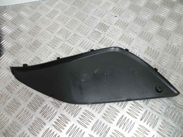Carénage inférieur droit YAMAHA TRICITY 125 4t -2016-