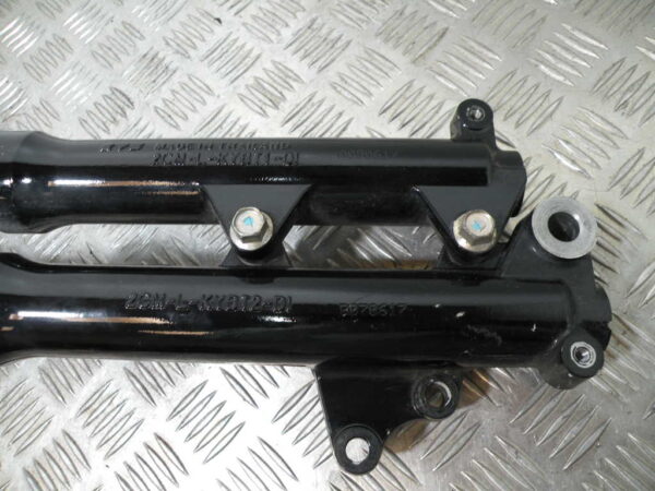 Fourche avant gauche YAMAHA TRICITY 125 4t -2016-
