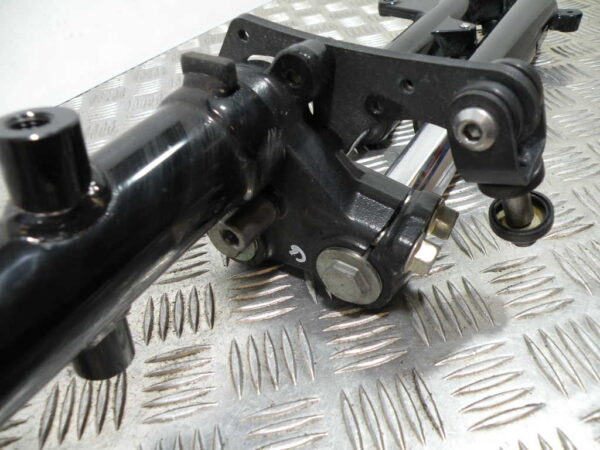 Fourche avant gauche YAMAHA TRICITY 125 4t -2016-