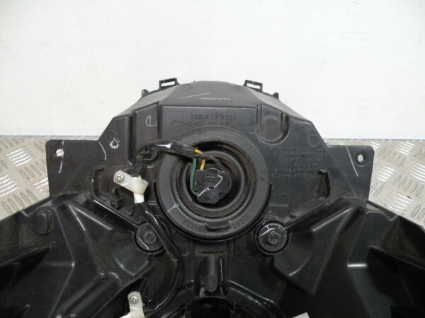 Optique phare avant YAMAHA TRICITY 125 4t -2016-