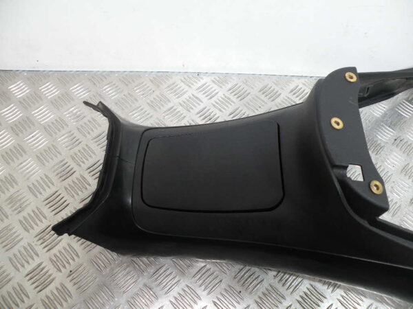 Carénage central de réservoir GILERA  FUOCO 500 4t -2010-