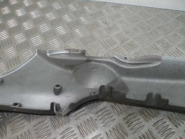 Sabot bas de caisse droit GILERA  FUOCO 500 4t -2010-