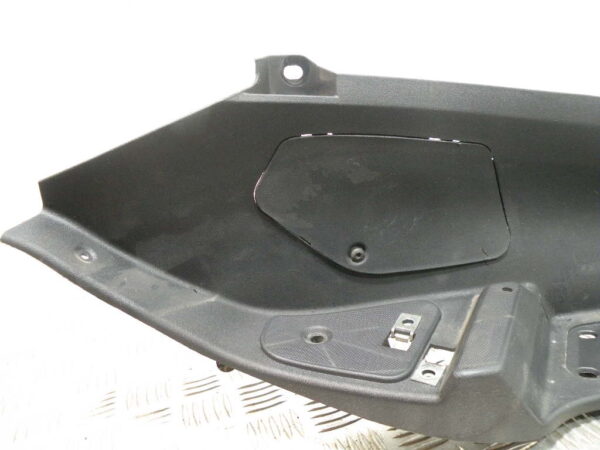 Marche pied droit GILERA  FUOCO 500 4t -2010-