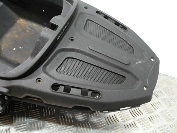 Coffre sous selle GILERA  FUOCO 500 4t -2010-