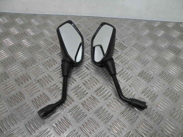 Rétroviseur GILERA  FUOCO 500 4t -2010-