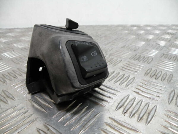 Commodo gauche GILERA  FUOCO 500 4t -2010-