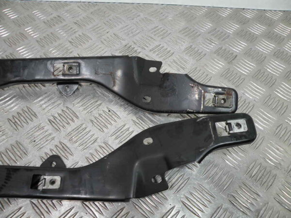 Support marchepied GILERA  FUOCO 500 4t -2010-
