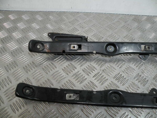 Support marchepied GILERA  FUOCO 500 4t -2010-
