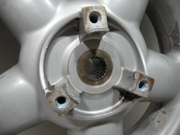 Roue arrière YAMAHA MAJESTY 125 4t -2003-
