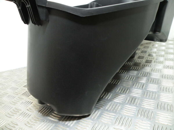 Coffre sous selle YAMAHA MAJESTY 125 4t -2003-