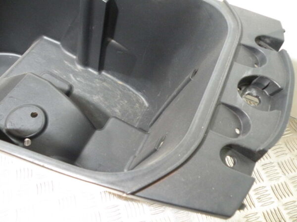 Coffre sous selle YAMAHA MAJESTY 125 4t -2003-