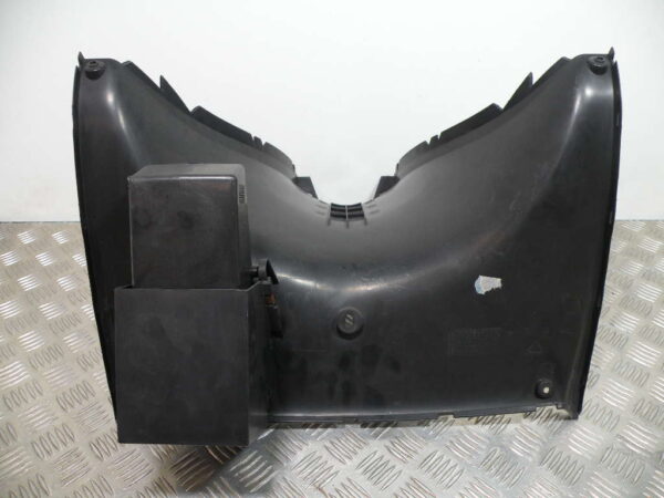 Tablier intérieur YAMAHA MAJESTY 125 4t -2003-