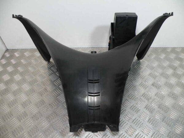 Tablier intérieur YAMAHA MAJESTY 125 4t -2003-
