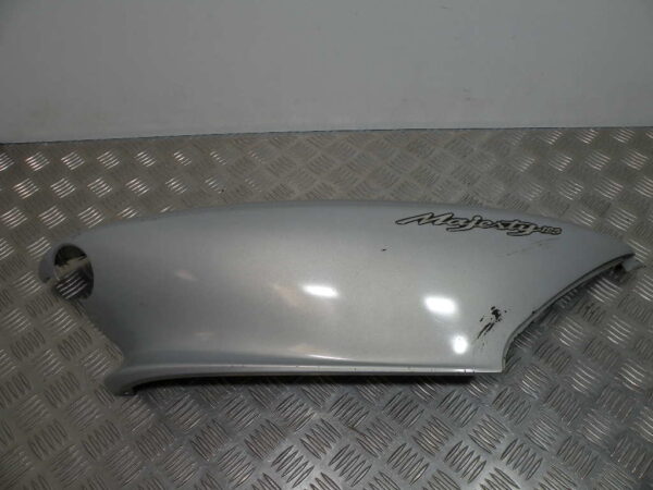 Coque arrière droit YAMAHA MAJESTY 125 4t -2003-