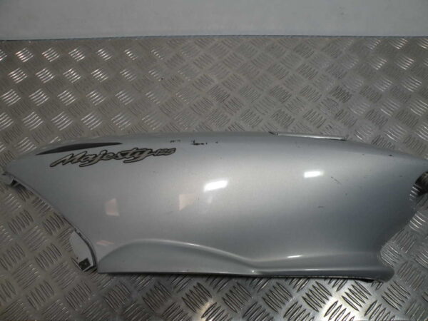 Coque arrière gauche YAMAHA MAJESTY 125 4t -2003-