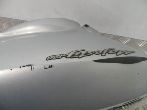 Coque arrière gauche YAMAHA MAJESTY 125 4t -2003-